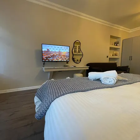 Appartement Golden Arrow Taksim 1