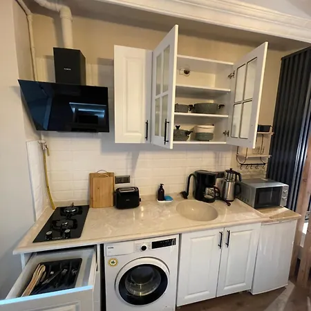 Golden Arrow Taksim 1 *